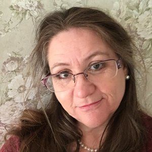 Meet your Posher, Carol